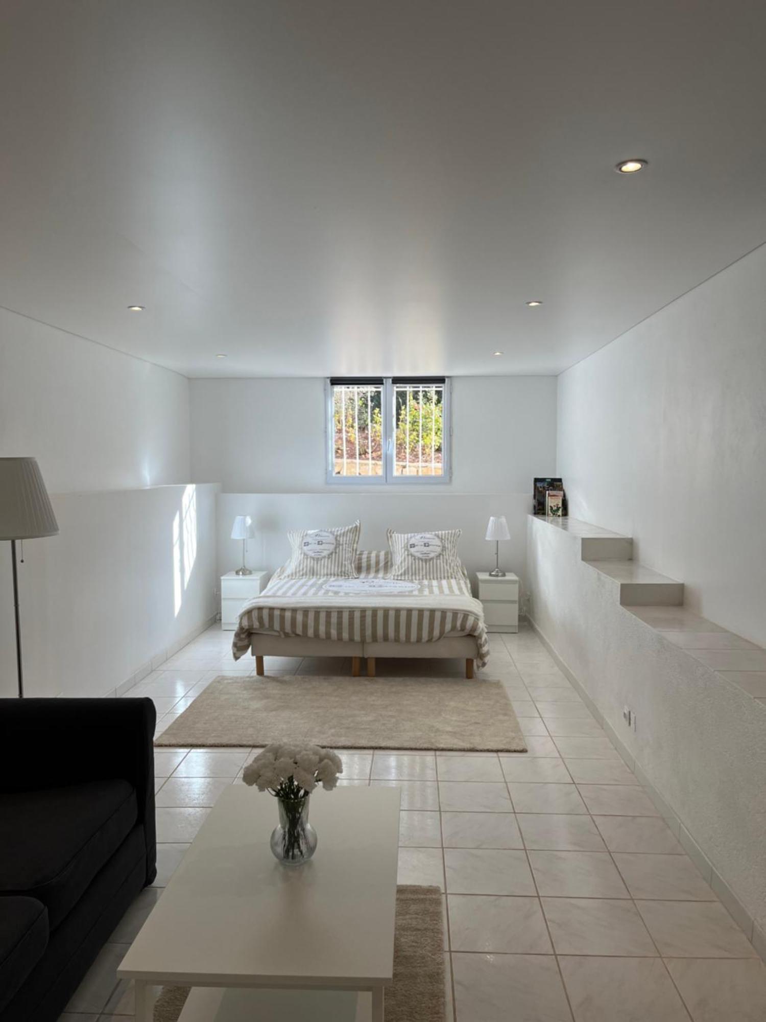דירות Velaux T3 Avec Jardin Et Piscine Privee מראה חיצוני תמונה